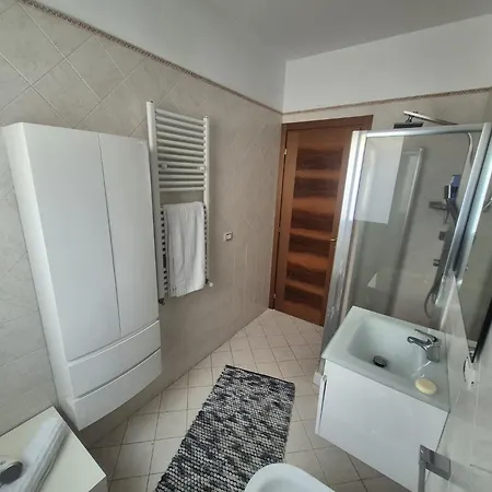 Bed & Breakfast India 4*
